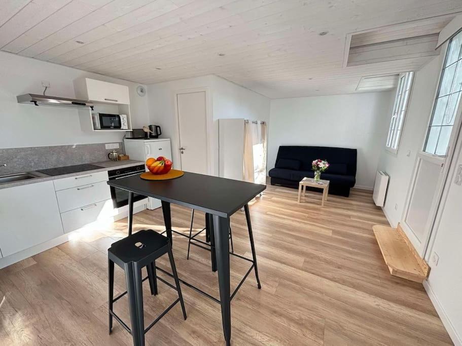 L'Hirondelle, Studio Renove Au Coeur D'Arago Les Sables-dʼOlonne Exterior foto